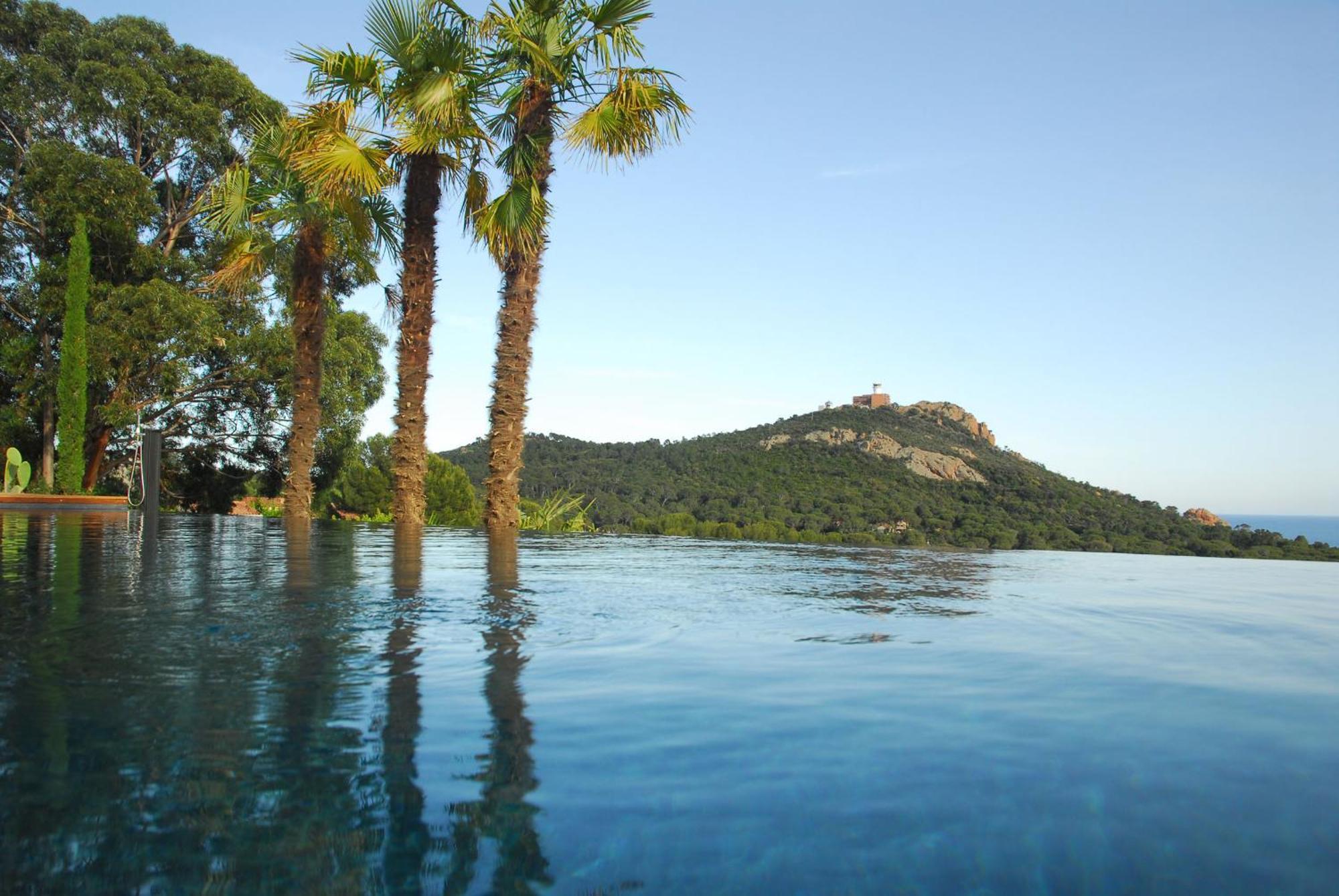 Villa Alfonsa Saint-Raphaël Екстериор снимка
