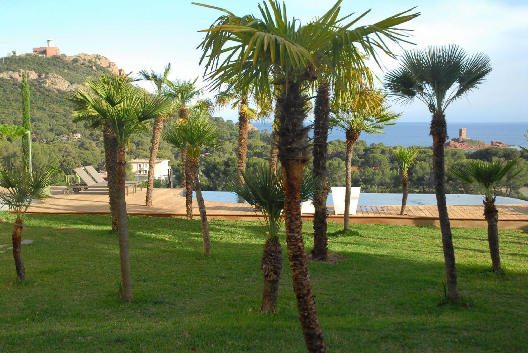 Villa Alfonsa Saint-Raphaël Екстериор снимка